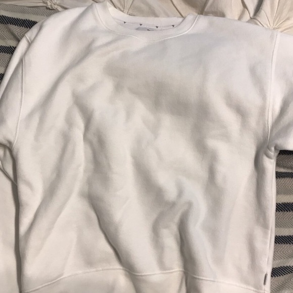 Aritzia boyfriend crew sweater - Picture 2 of 3
